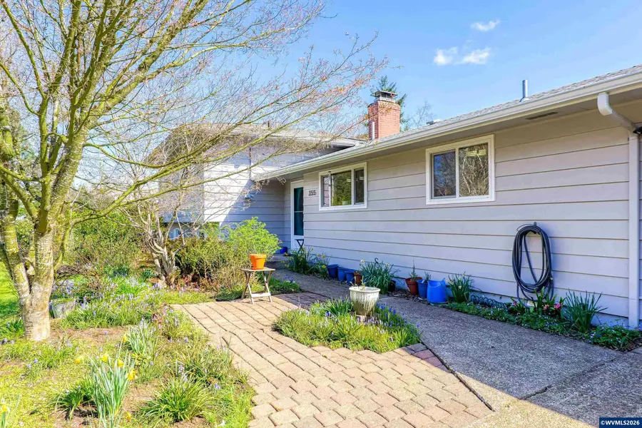 355 S Stadium Dr, Monmouth, OR 97361 - #3