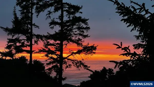 416 NW 19th Ct, Newport, OR 97365