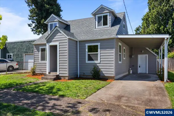 1011  7th St NW, Salem, OR 97304