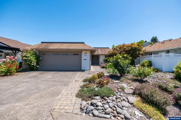 3274  Oakcrest Dr NW, Salem, OR 97304
