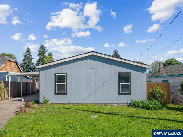 269  Church St, Jefferson, OR 97352