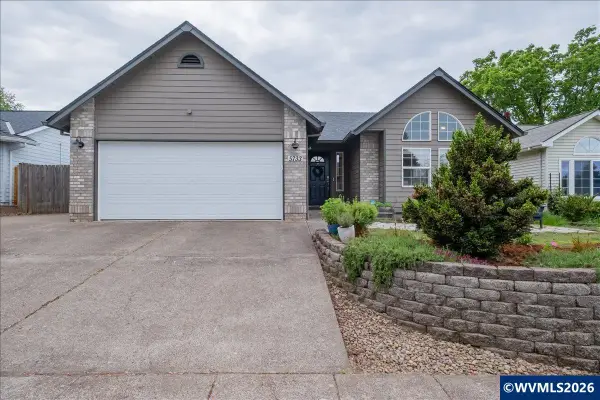 5733  Flairstone Dr SE, Salem, OR 97306