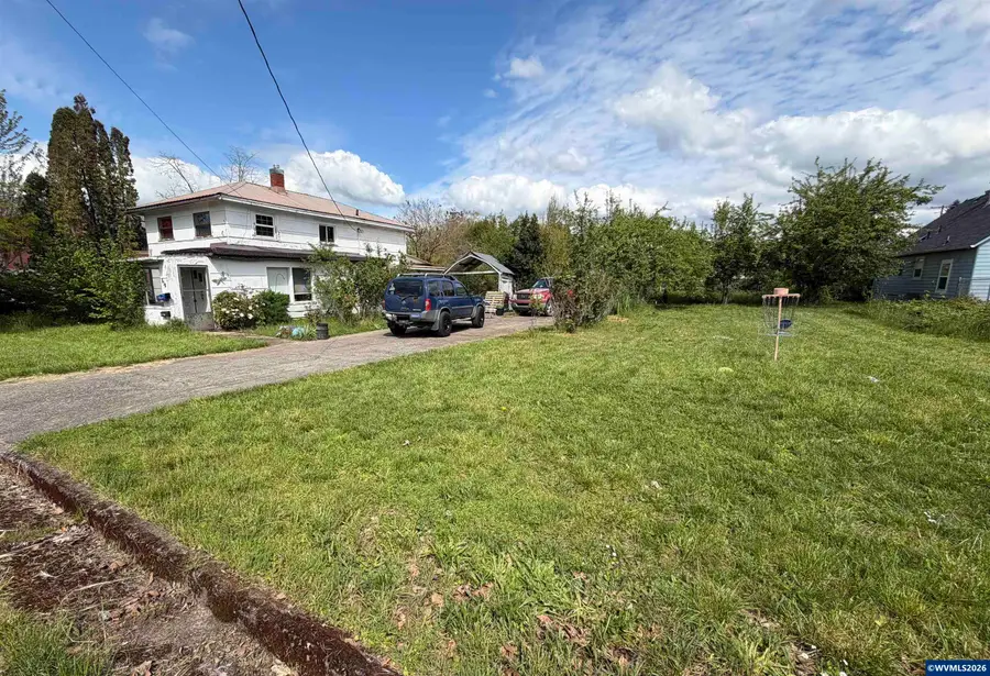 361 N 3rd St, Lebanon, OR 97355 - #3