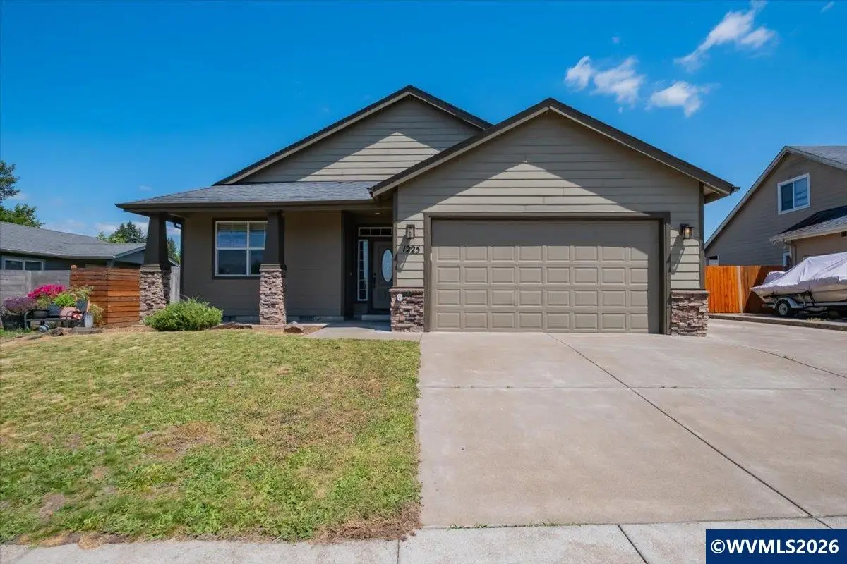 1225  46th Av, Sweet Home, OR 97386 - #1