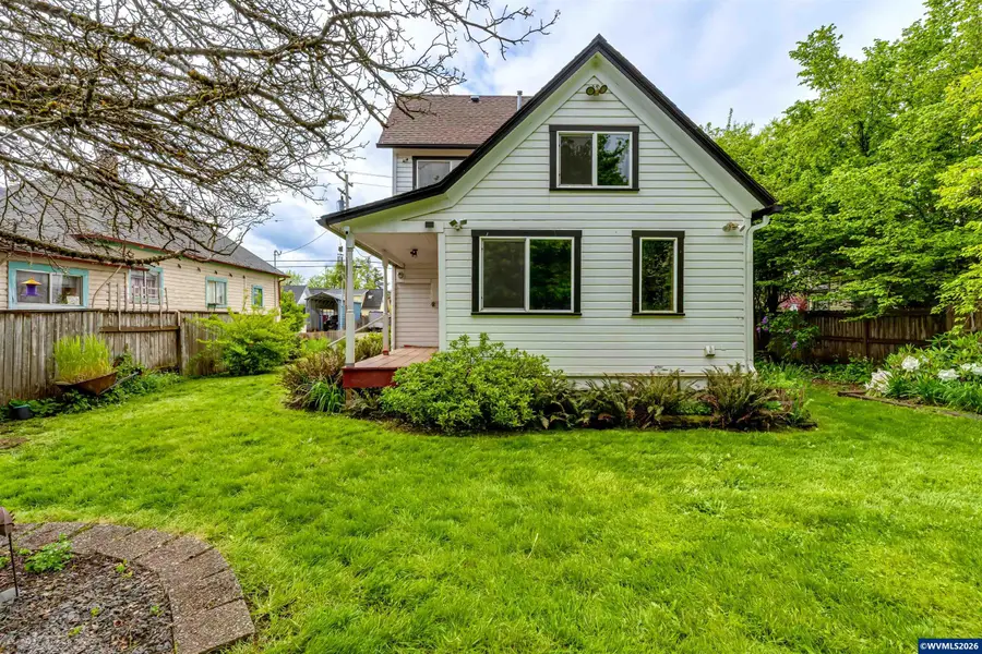 928  Birch Av, Cottage Grove, OR 97424 - #3