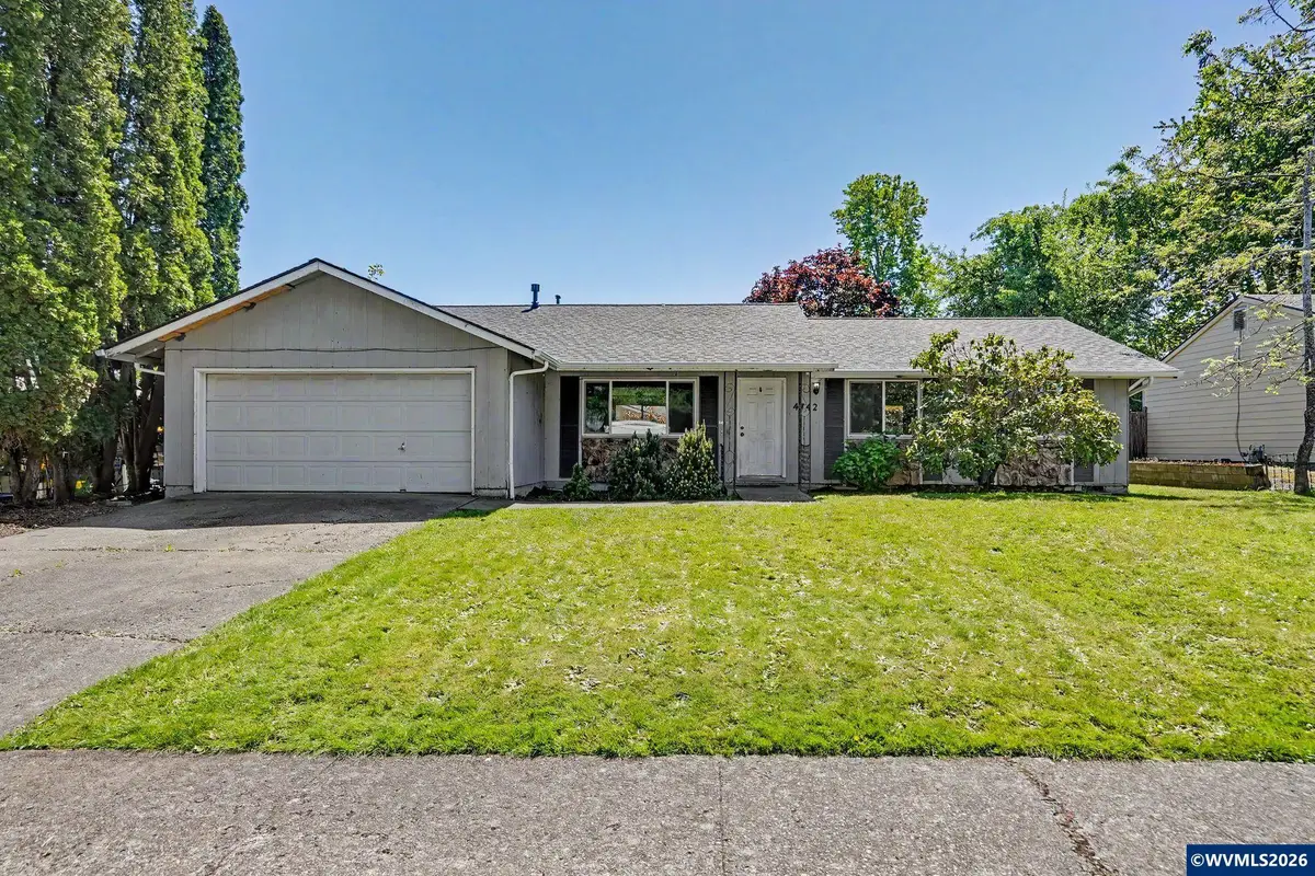 4742  Oak Park Dr NE, Salem, OR 97305 - #1