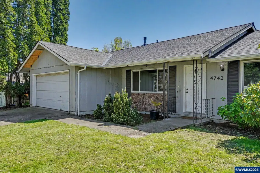 4742  Oak Park Dr NE, Salem, OR 97305 - #3