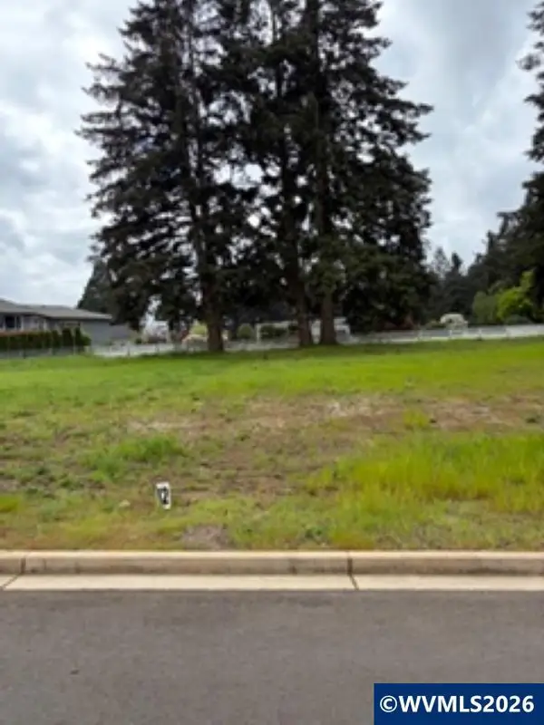 707 NW George Ct, Sublimity, OR 97385