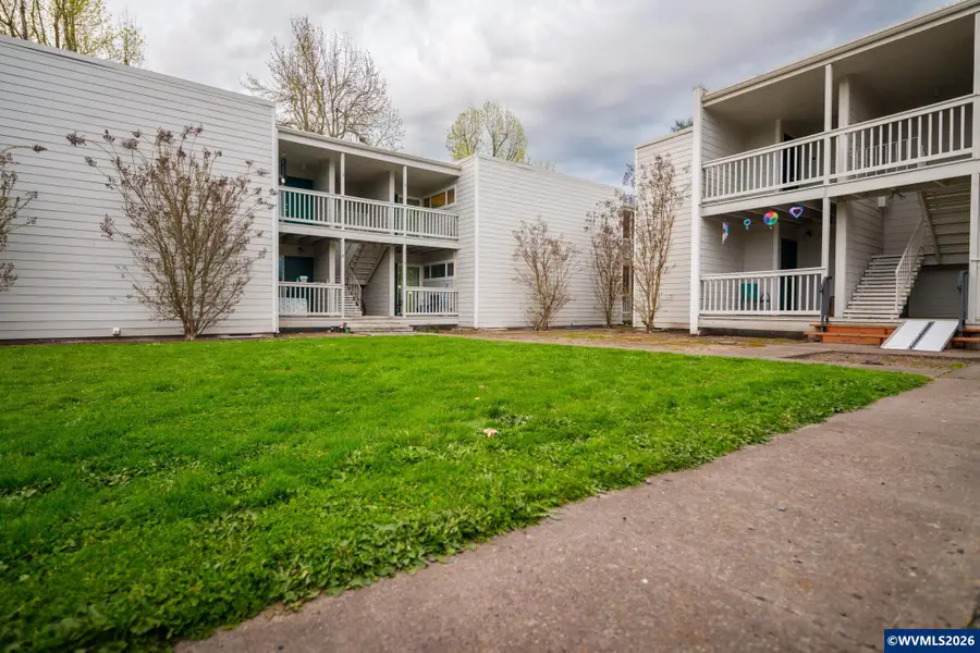 160 N Whitman St, Monmouth, OR 97361 - #3
