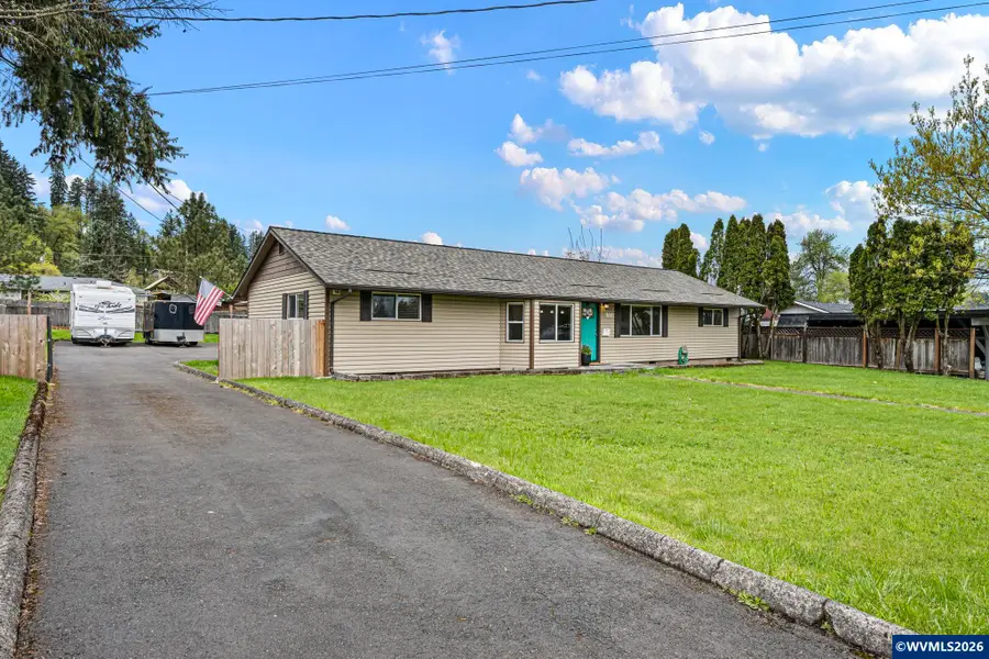 677  5th Av, Sweet Home, OR 97386 - #3
