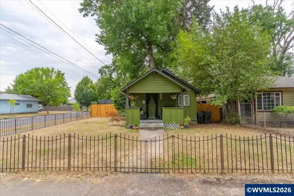 1090  Norway St NE, Salem, OR 97301