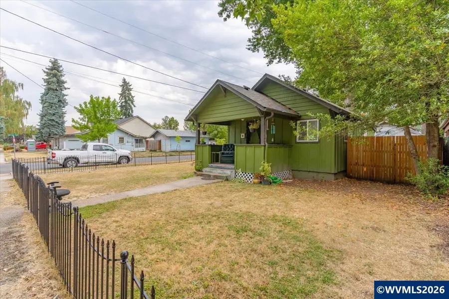 1090  Norway St NE, Salem, OR 97301 - #2