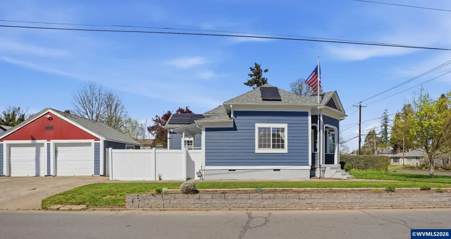 798  Young St, Woodburn, OR 97071 - #3