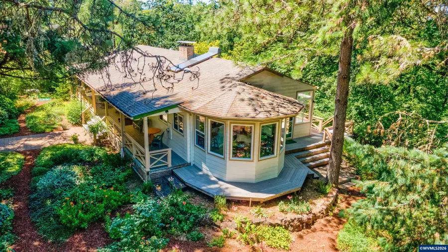 1628 SW Clay St, Dallas, OR 97338 - #2