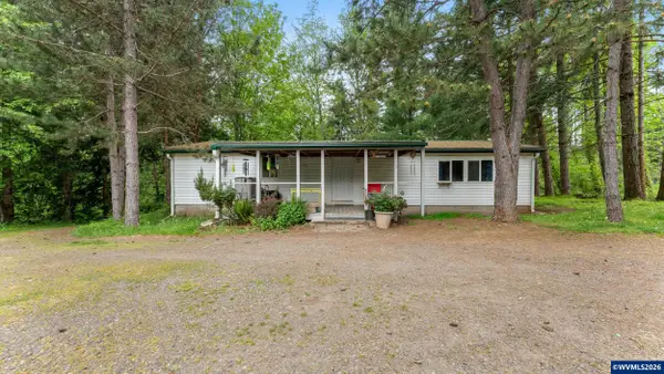 31484 SE Woodland Rd, Estacada, OR 97023