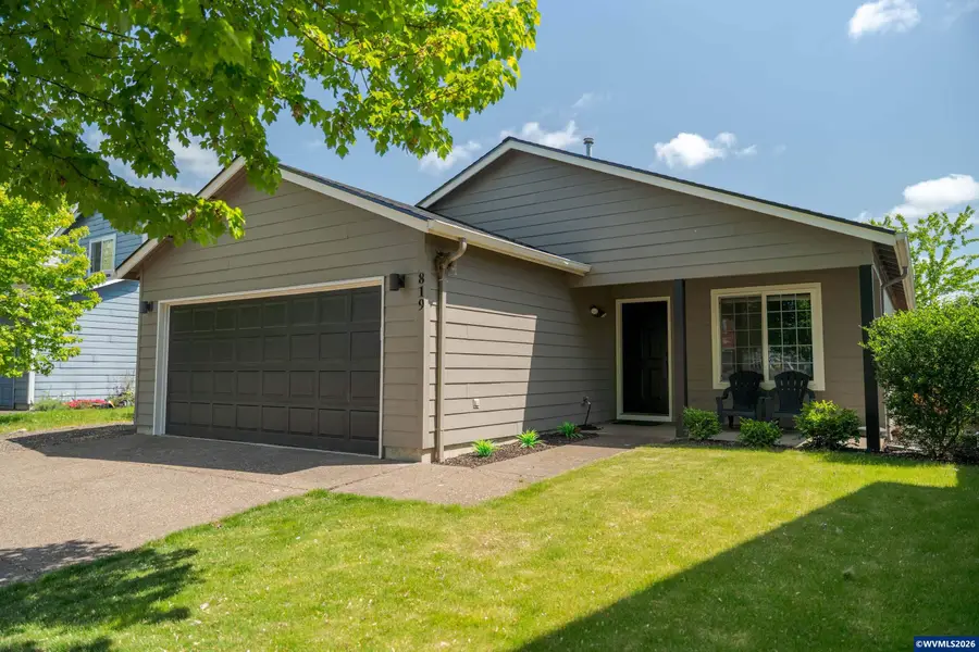819  Monmouth Av S, Monmouth, OR 97361 - #2
