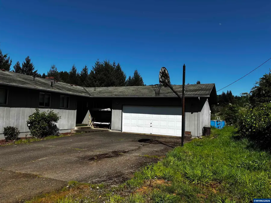 38520, 38524  Highway 226, Scio, OR 97374 - #3