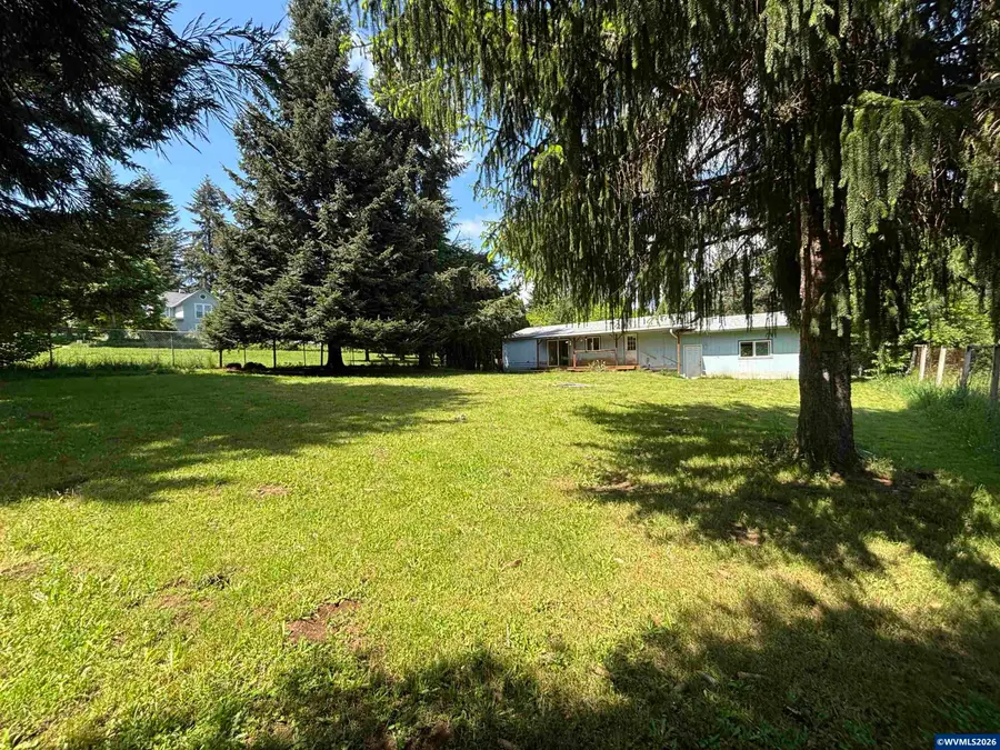 390  Montgomery St, Falls City, OR 97344 - #3