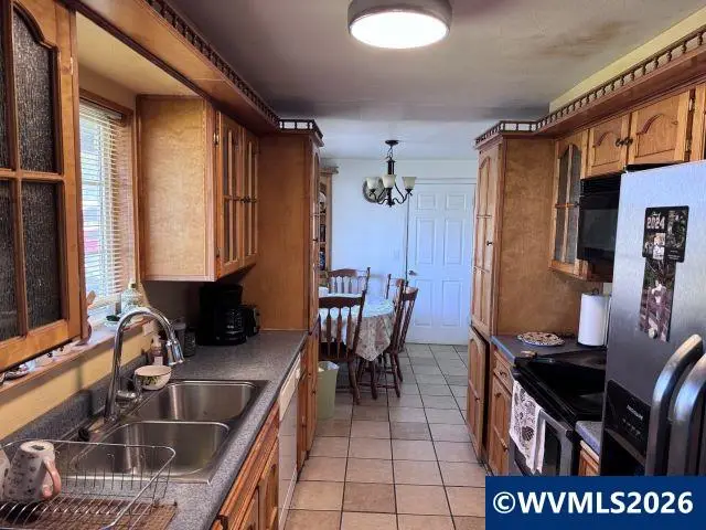1270  Pine Ct, Independence, OR 97351 - #3