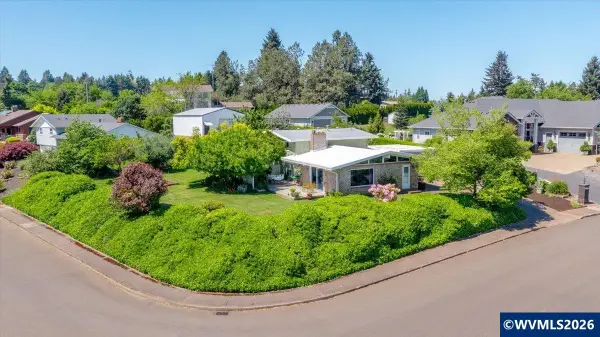 2115  37th Av NW, Salem, OR 97304