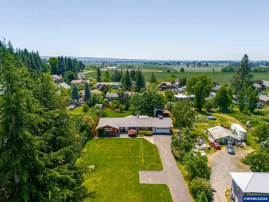 1215 E College St, Mount Angel, OR 97362 - #3