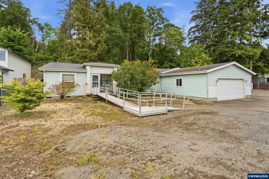 1485 E Santiam St, Stayton, OR 97383 - #2