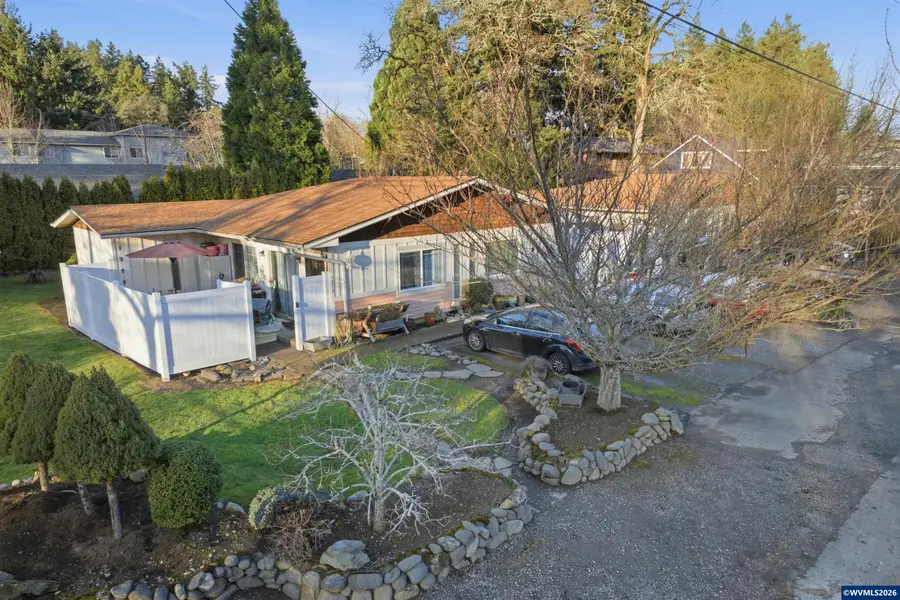 1213  Oakhill (-1219) Av SE, Salem, OR 97302 - #3