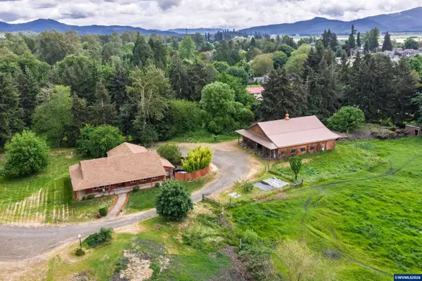 130  Washburn St, Brownsville, OR 97327