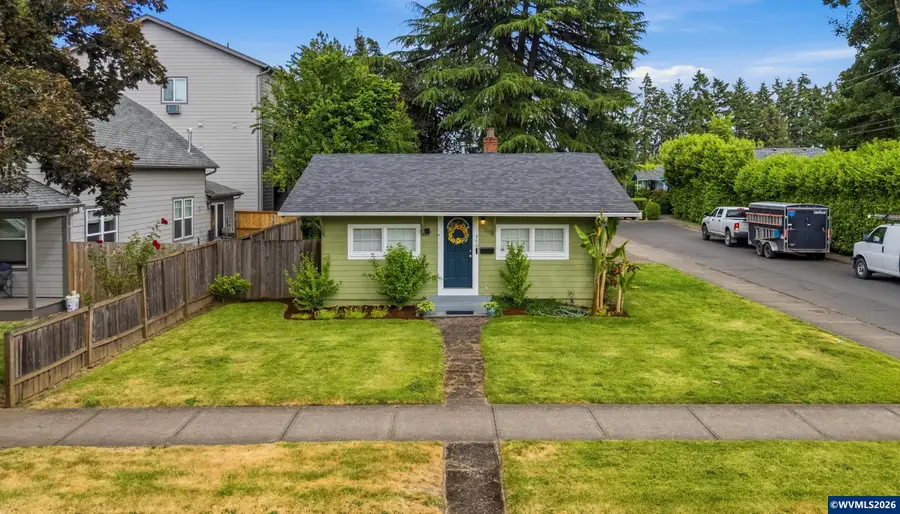 370  24th St NE, Salem, OR 97301 - #3