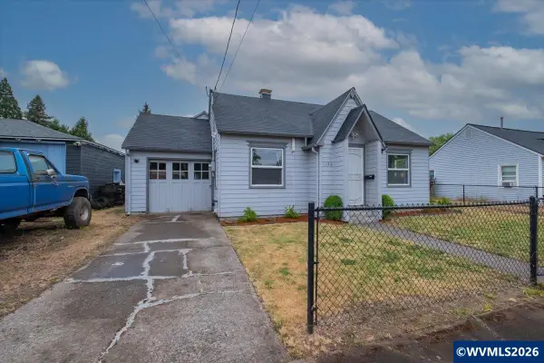 1176  Grove St, Lebanon, OR 97355