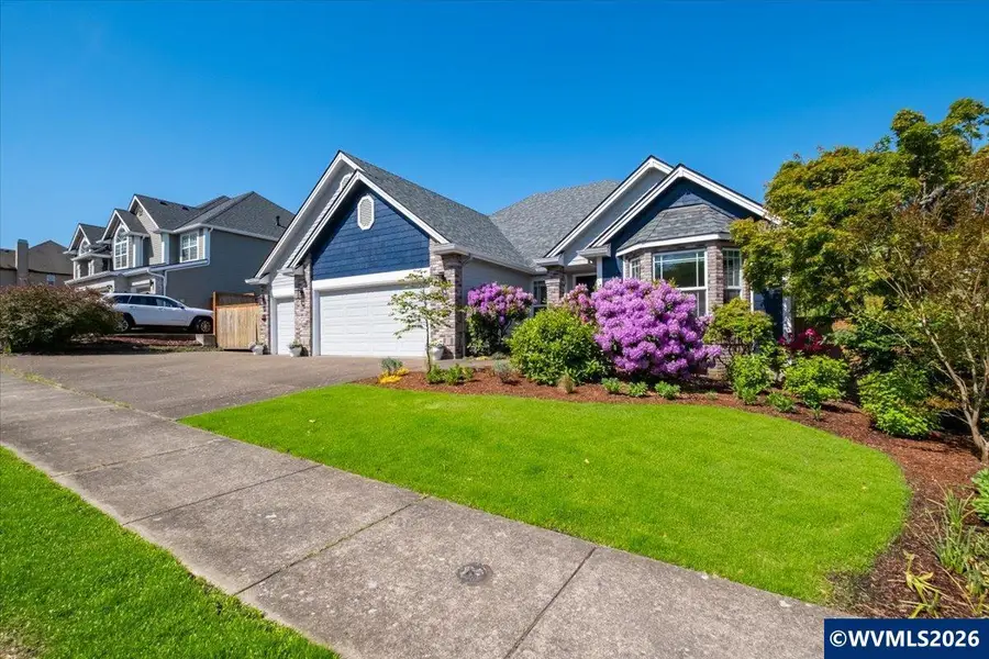 2340 NW Broadway St, Albany, OR 97321 - #2