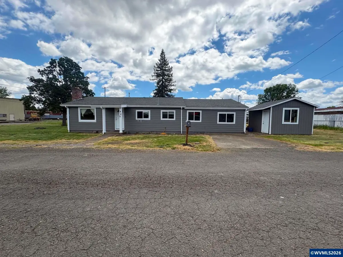 425  Boatlanding St, Independence, OR 97351 - #1