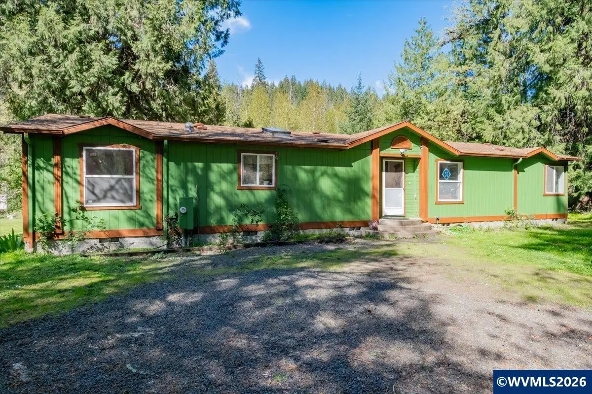 42927  Island Inn Dr, Lebanon, OR 97355 - #1