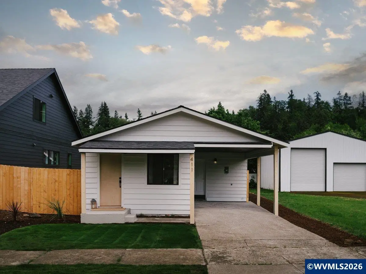 411 S 1st St, Silverton, OR 97381 - #1