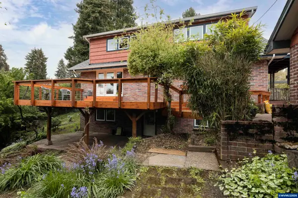 540 NW 9th St, McMinnville, OR 97128