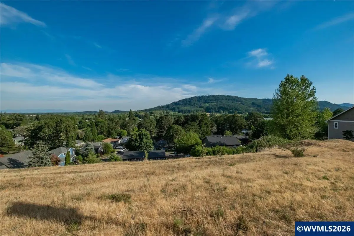 549  Coastal View Dr, Philomath, OR 97370 - #1