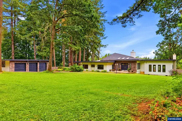 38597  Shady Oak Rd NE, Albany, OR 97322