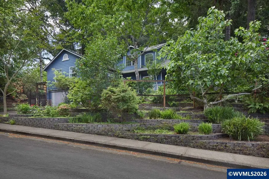 1876 NW Woodland Dr, Corvallis, OR 97330 - #3