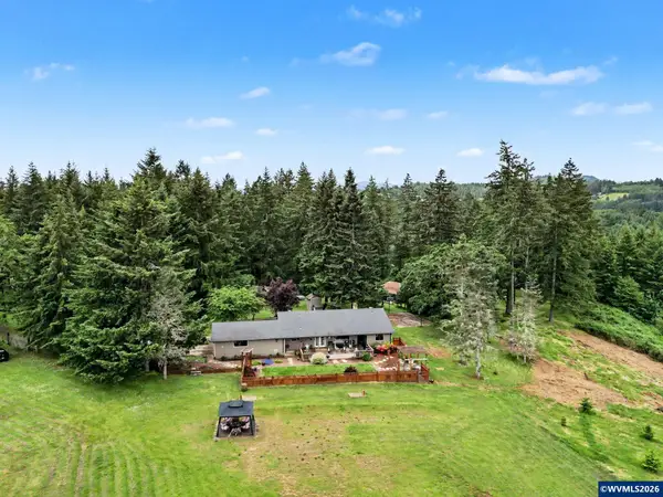 15991  Oakdale Rd, Dallas, OR 97338