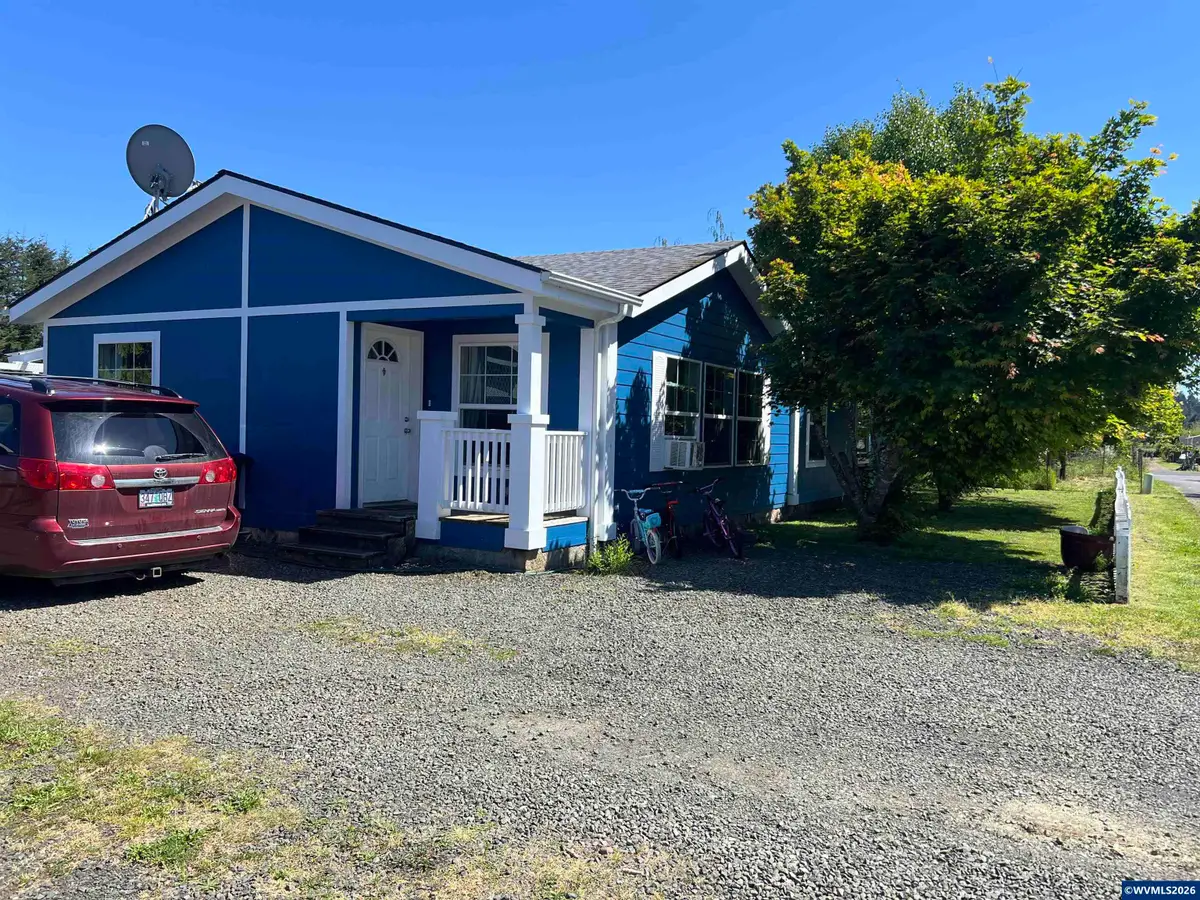 210 NW Grinstead St, Siletz, OR 97380 - #1