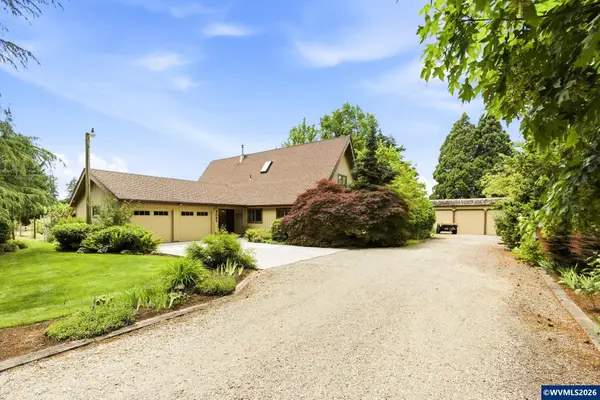 3094  Perkins St NE, Salem, OR 97303