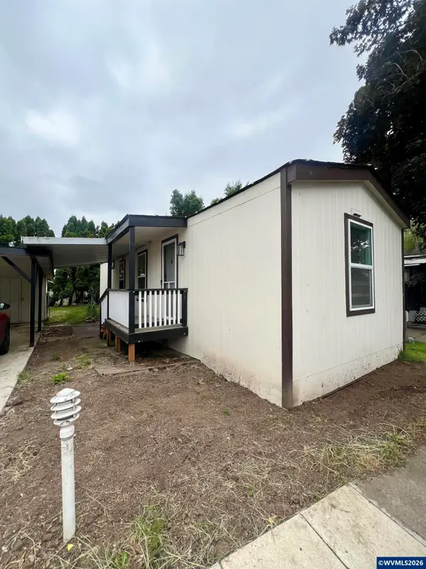 1930  Hampden Ln NE, Salem, OR 97305