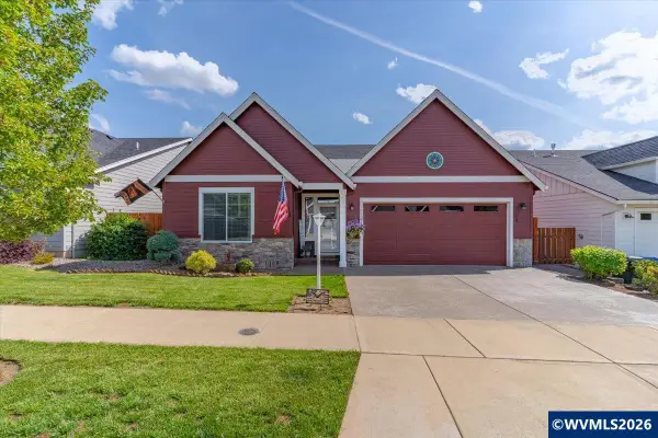 2744  Cherry Blossom Dr NW, Salem, OR 97304