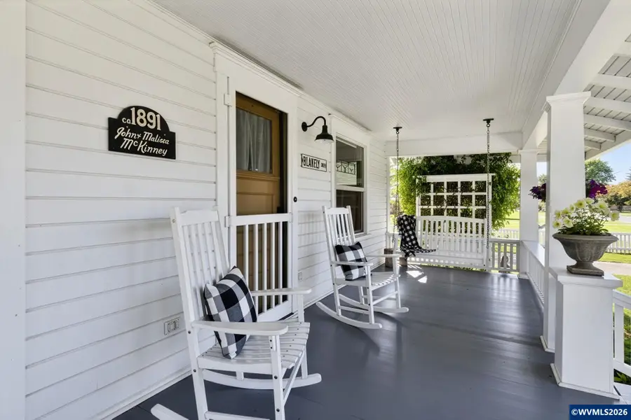 336 E Blakely Av, Brownsville, OR 97327 - #3