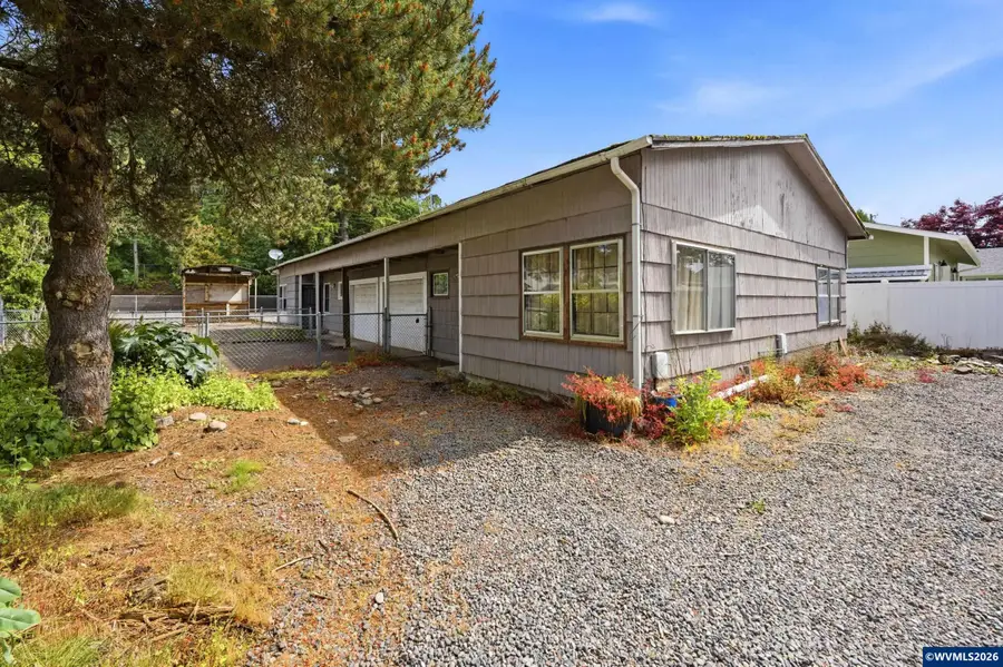 1495 E Santiam St, Stayton, OR 97383 - #2