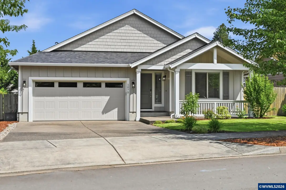 1075  Sage St, Silverton, OR 97381 - #1