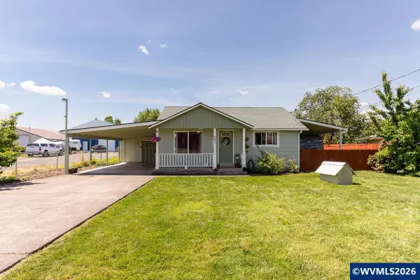 660  Central Av, Lebanon, OR 97355