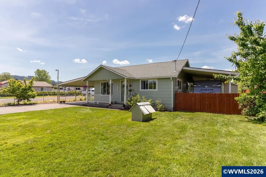 660  Central Av, Lebanon, OR 97355 - #3