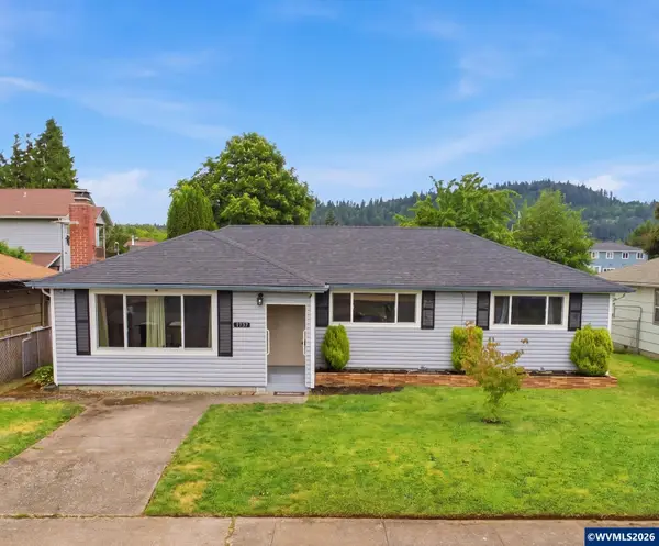 1357  Grove St, Lebanon, OR 97355
