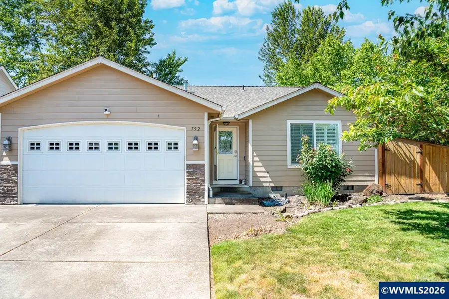 792  Trinity St, Albany, OR 97322 - #2